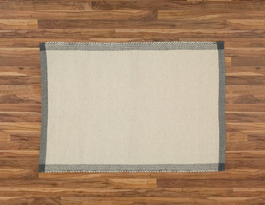 Bathmat Pebble Weave, Natural with a Charcoal Border
