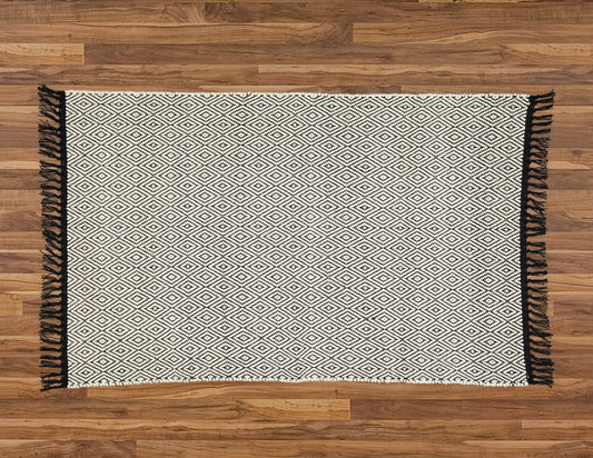 Cotton Dhurrie Natural Diamond Pattern on a Black Warp