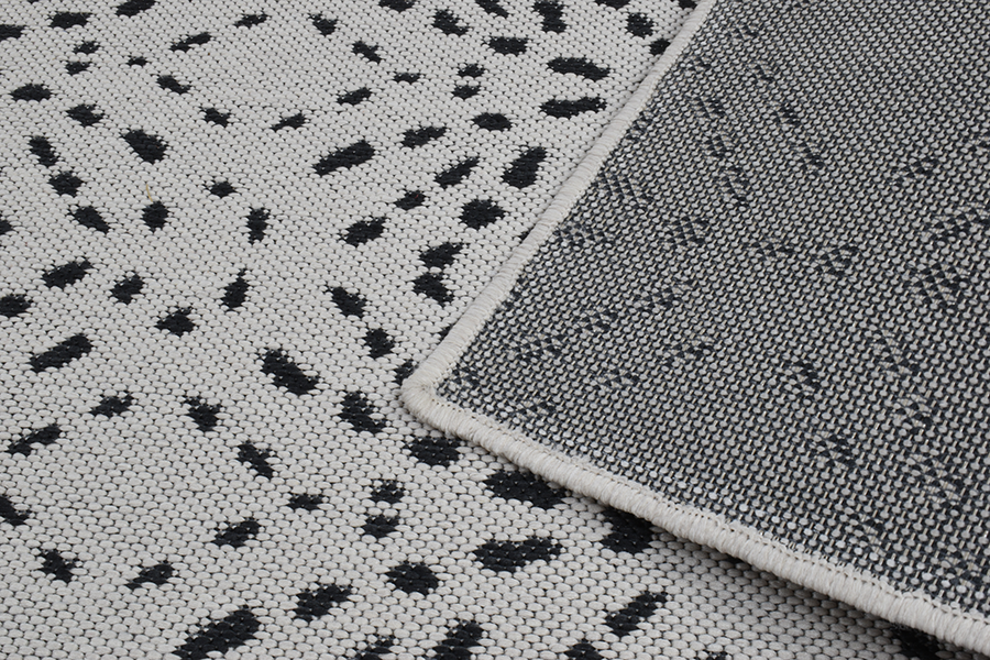 TUMZI WHITE WITH BLACK