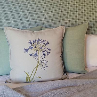 Agapanthus Scatter Cushion Cover – Elegant Botanical Design
