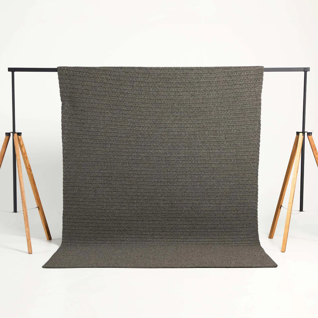 Artisanal Rectangular Rug - Large