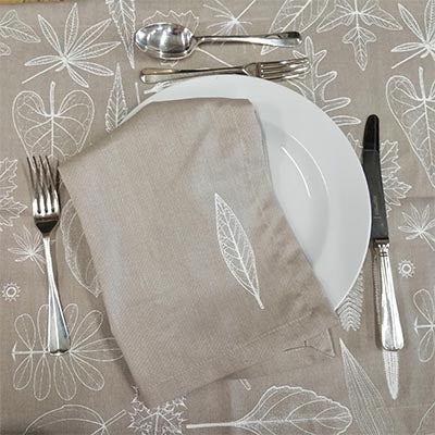 Leaves Table Runners – Chalk