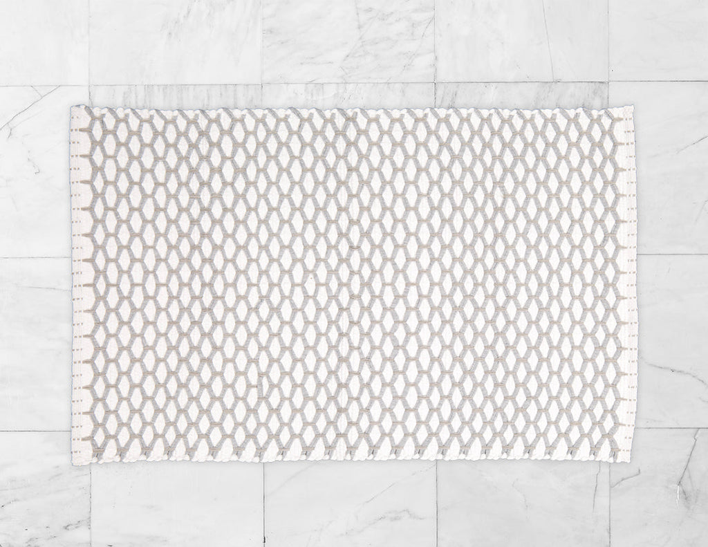 Bathmat Lattice Weave White with a Navy or a Grey "Lattice"