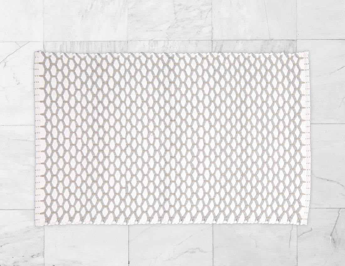 Bathmat Lattice Weave White with a Navy or a Grey "Lattice"