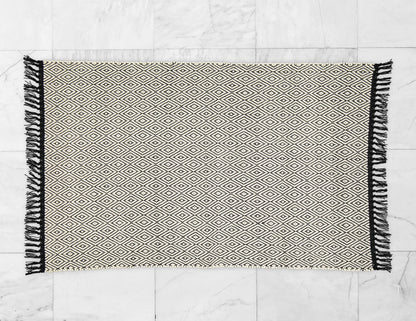 Cotton Dhurrie Natural Diamond Pattern on a Black Warp