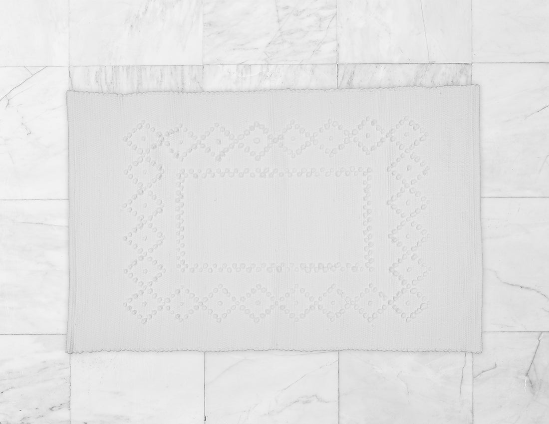 Rag Rug with Diamond Pattern, White.
