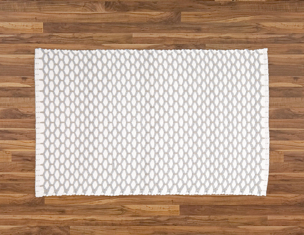Bathmat Lattice Weave White with a Navy or a Grey "Lattice"