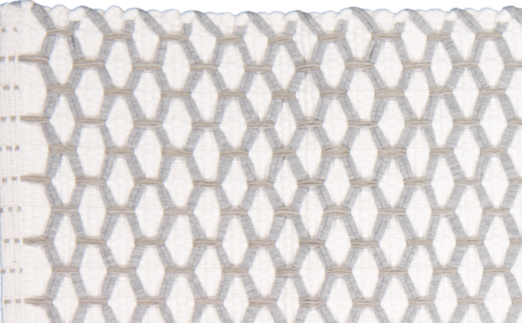 Bathmat Lattice Weave White with a Navy or a Grey "Lattice"