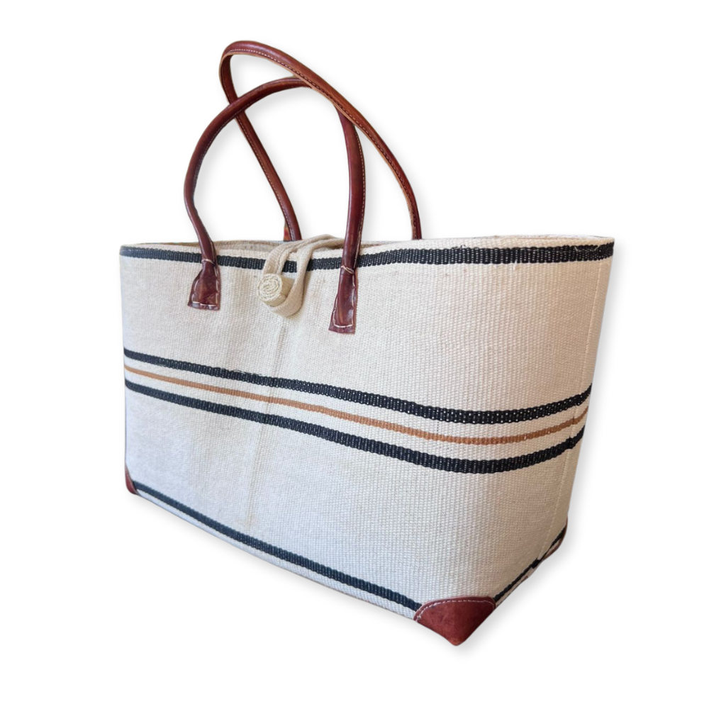 Elegant Wild Silk Basket Bag – Natural Stone & Black